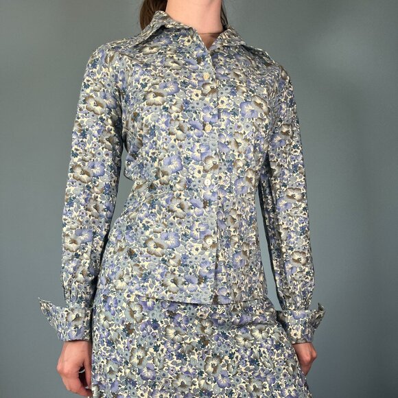 Vintage 70s Skirt Suit, 1970s Blue Tan Floral Button Up Skirt Blouse Set - Picture 3 of 8
